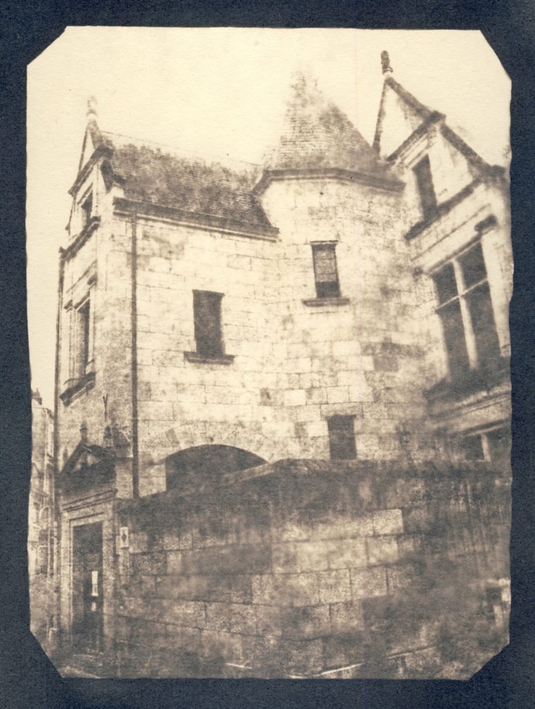 Châtellerault [1849], 2017 Cyanotype d'après négatif papier (prise de vue numérique), virage au café.