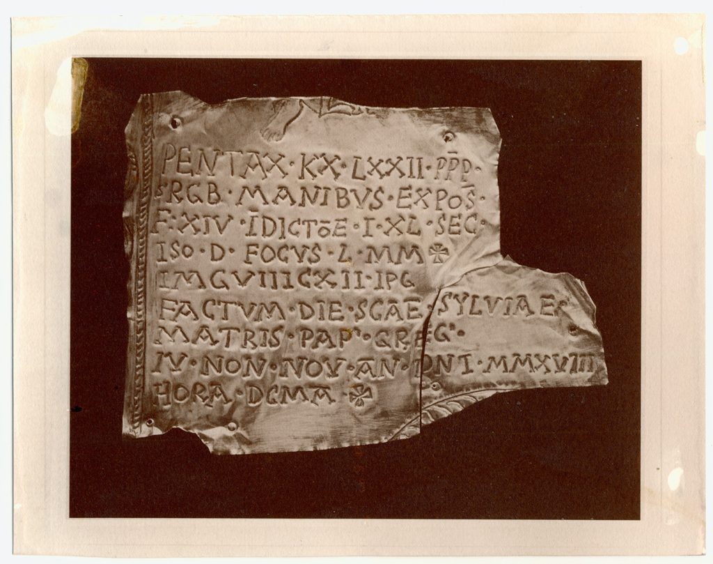 Reliques, 2018 Tirage sur papier albuminé, d'après négatif numérique