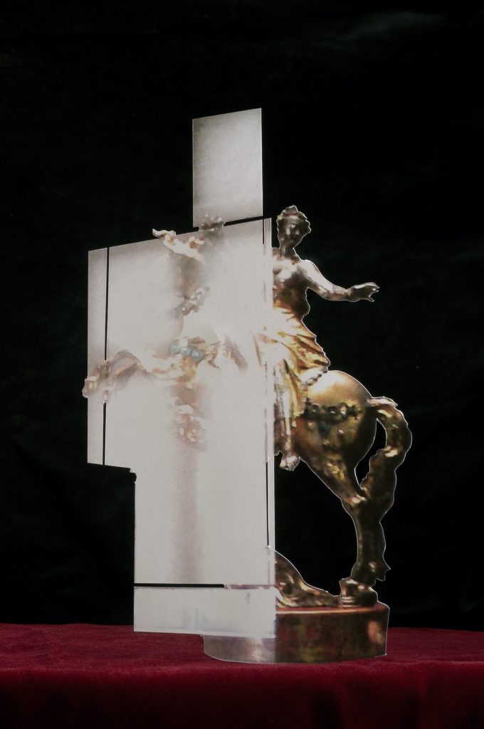 La Victoire - Statue équestre (triptyque)