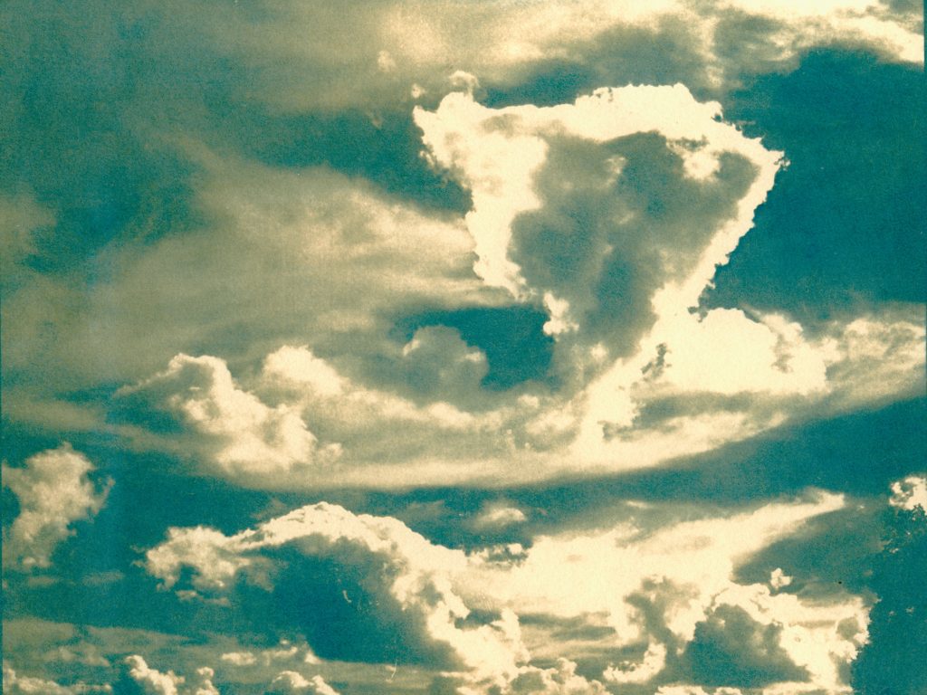 Ciel du Limousin, Cyanotype sur papier, virage au permanganate, 2020