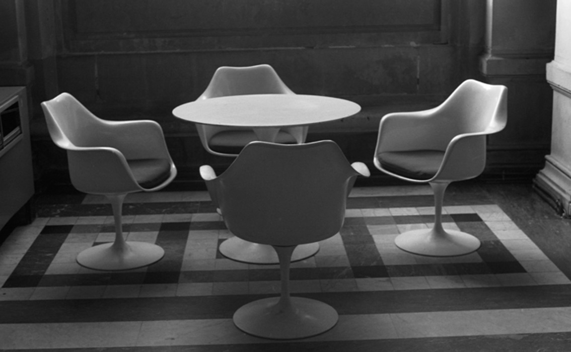 fauteuils saarinen à la mairie 2001 1